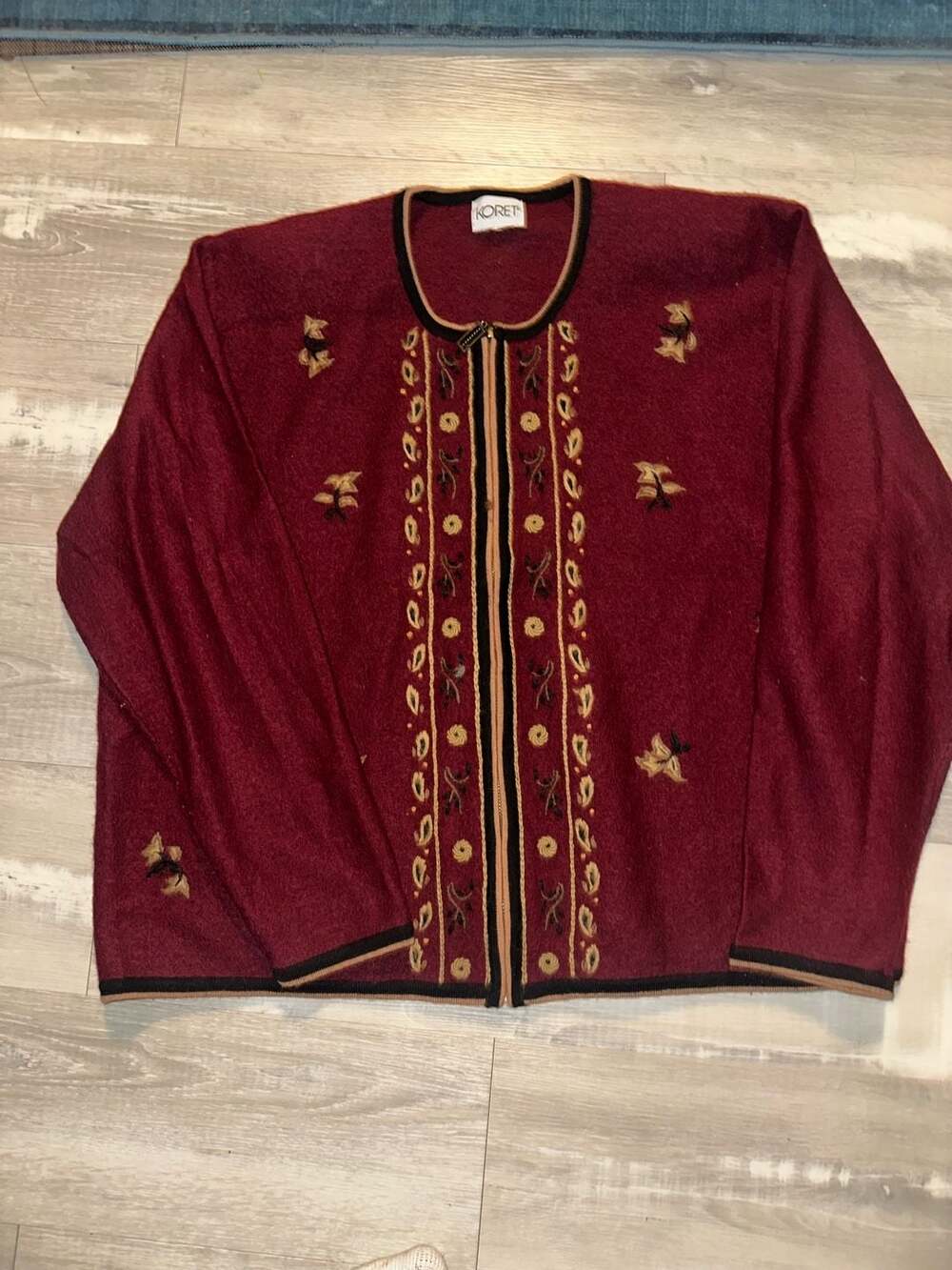 Koret Full Zip Wool Sweater Red Embroidered Leaf Vintage